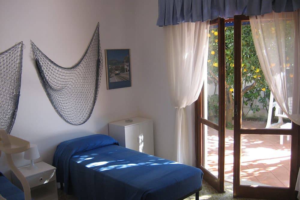 Apartamento entero, Preciosa casa rural Residencia Mesa del Mar en planta baja a 500 m. del mar in Torre Olevola, Agro Pontino