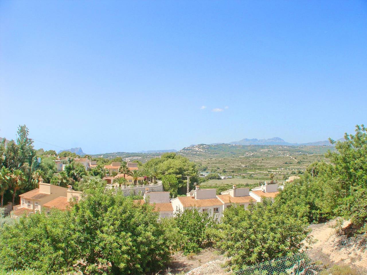 Casa íntima con piscina, jardines hermosos y vistas a la naturaleza in Benitachell, Costa Blanca