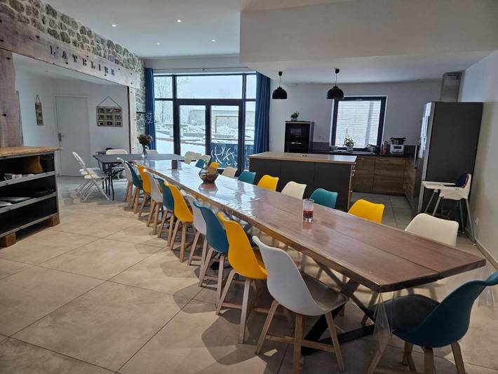 Location de vacances pour 29 personnes, avec vue et jardin dans Passerelle himalayenne des gorges du Lignon - 3