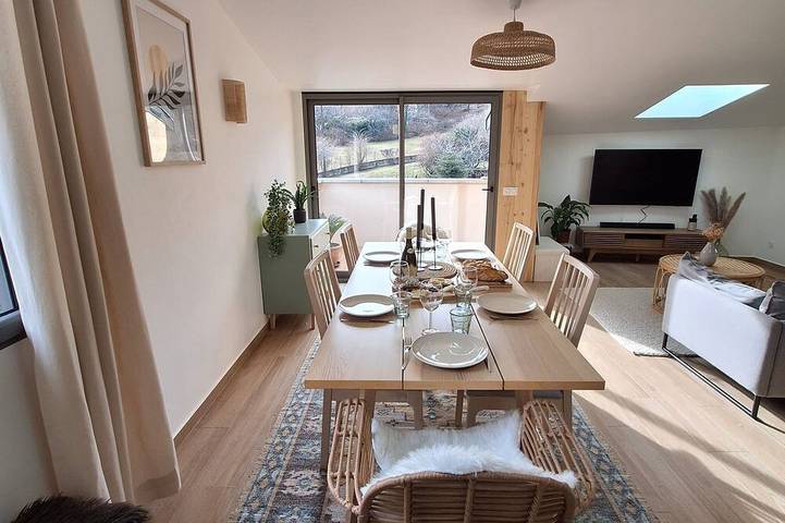 Appartement de vacances pour 6 personnes, avec terrasse, animaux acceptés à Saint-Jean-de-Maurienne