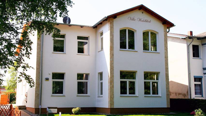 Ferienwohnung für 4 Personen, mit Terrasse und Garten in Zempin