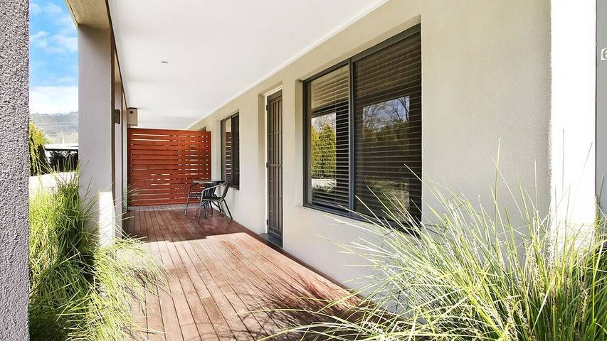 Holiday rental for 4 people, with garden and pool in Bright