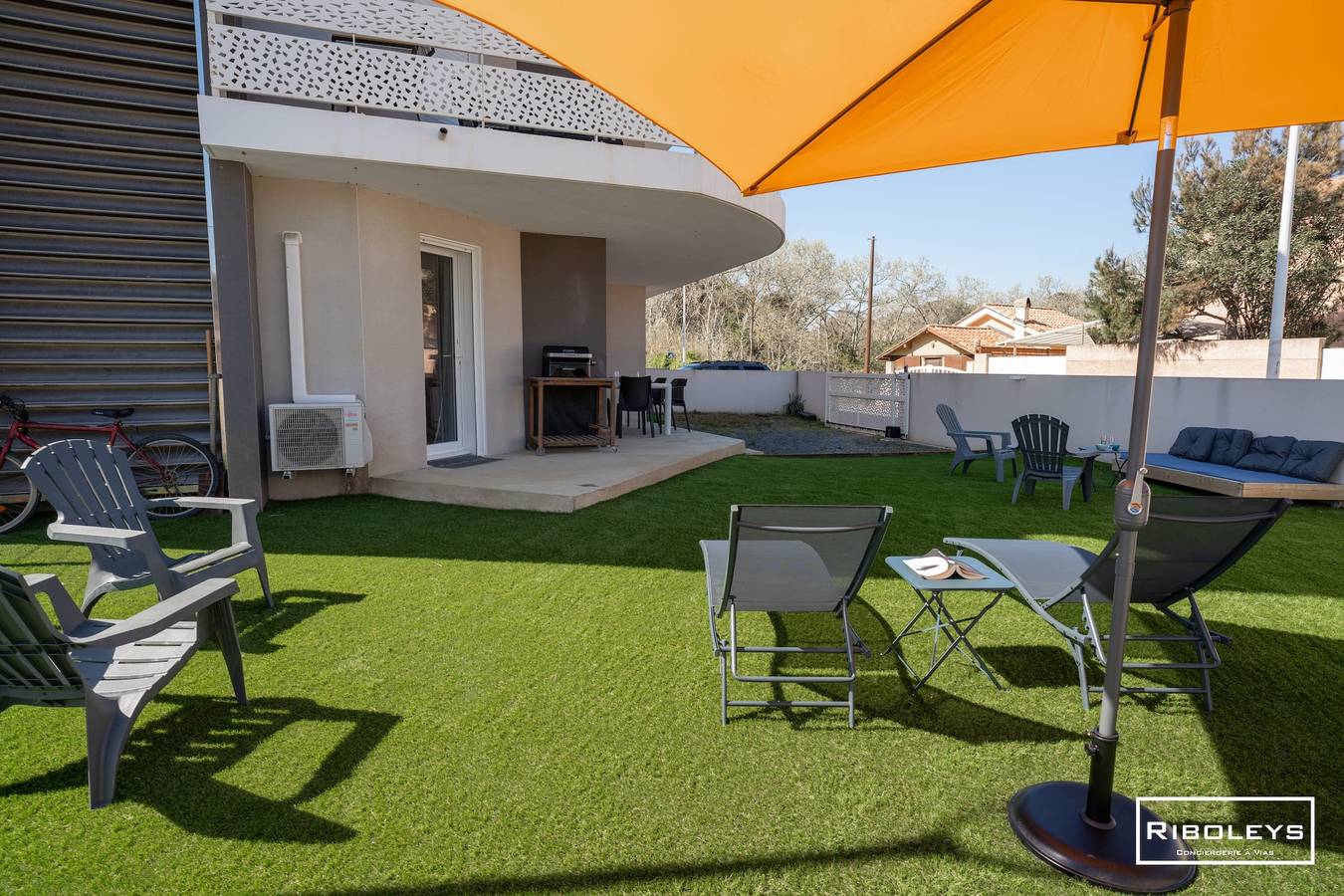 Entire apartment, Grand T3 neuf climatisé avec Wifi à 100m de la mer in Vias Plage, Vias