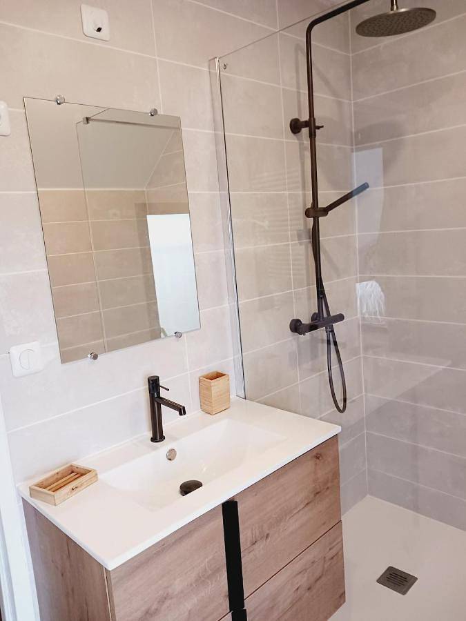 Location de vacances pour 2 personnes, avec terrasse dans Port de Portsall - 2