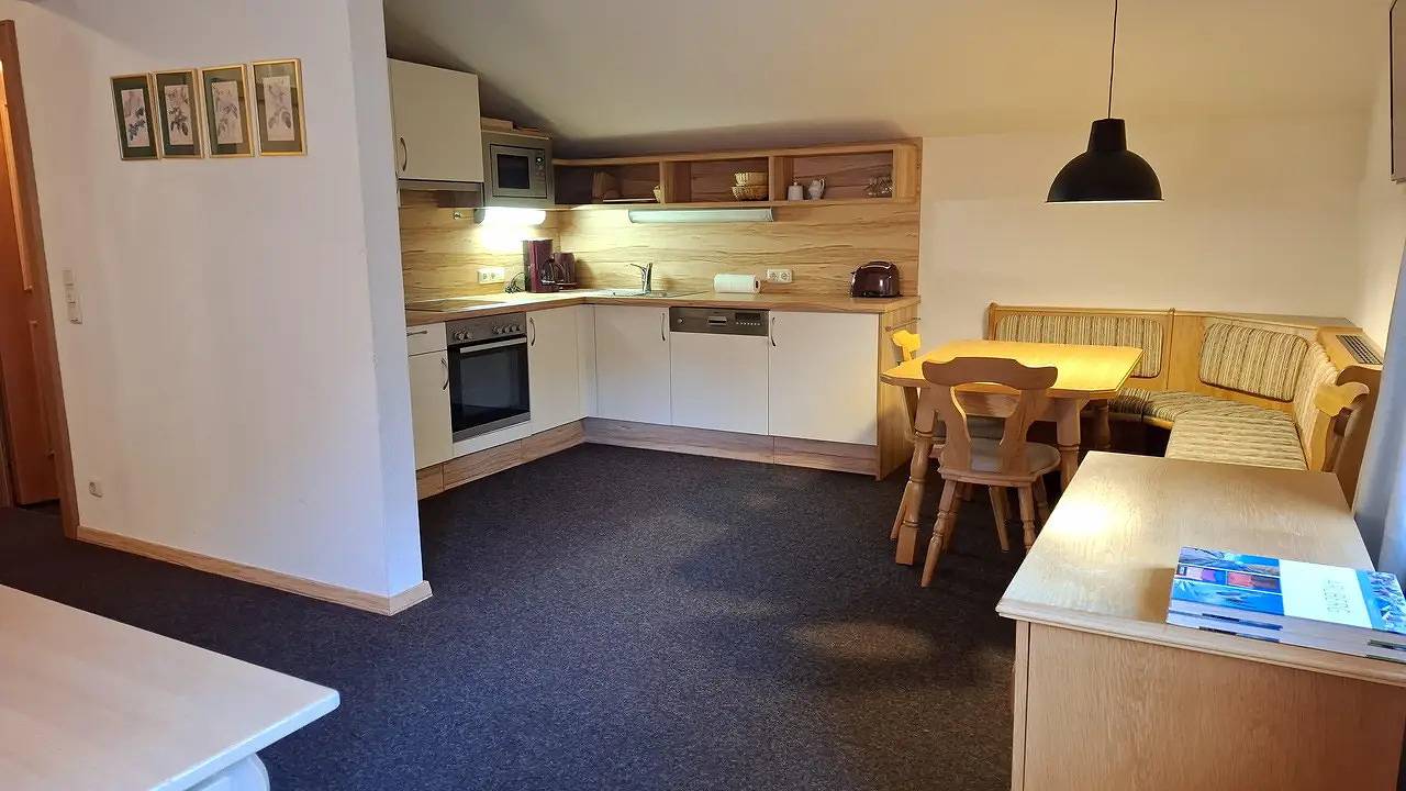 Hel ferieleilighet, Ferienwohnung für 6 Personen (64 m²) in St. Anton am Arlberg in Lechtal Alps, Sankt Anton am Arlberg