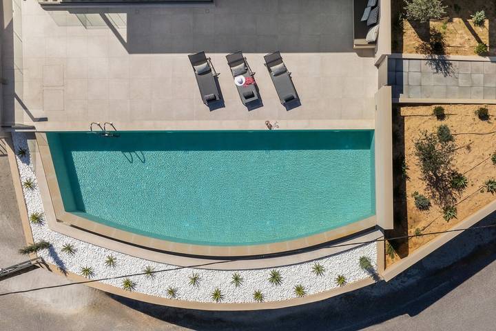 Location de vacances pour 12 personnes, avec piscine ainsi que sauna et jardin dans Agia Pelagia - 3