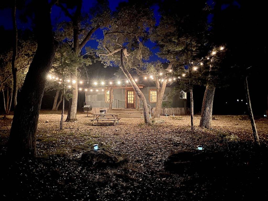 Unique Grain Bin Cabin auf abgelegenen 32. 2 Hektar in Leakey, Real County