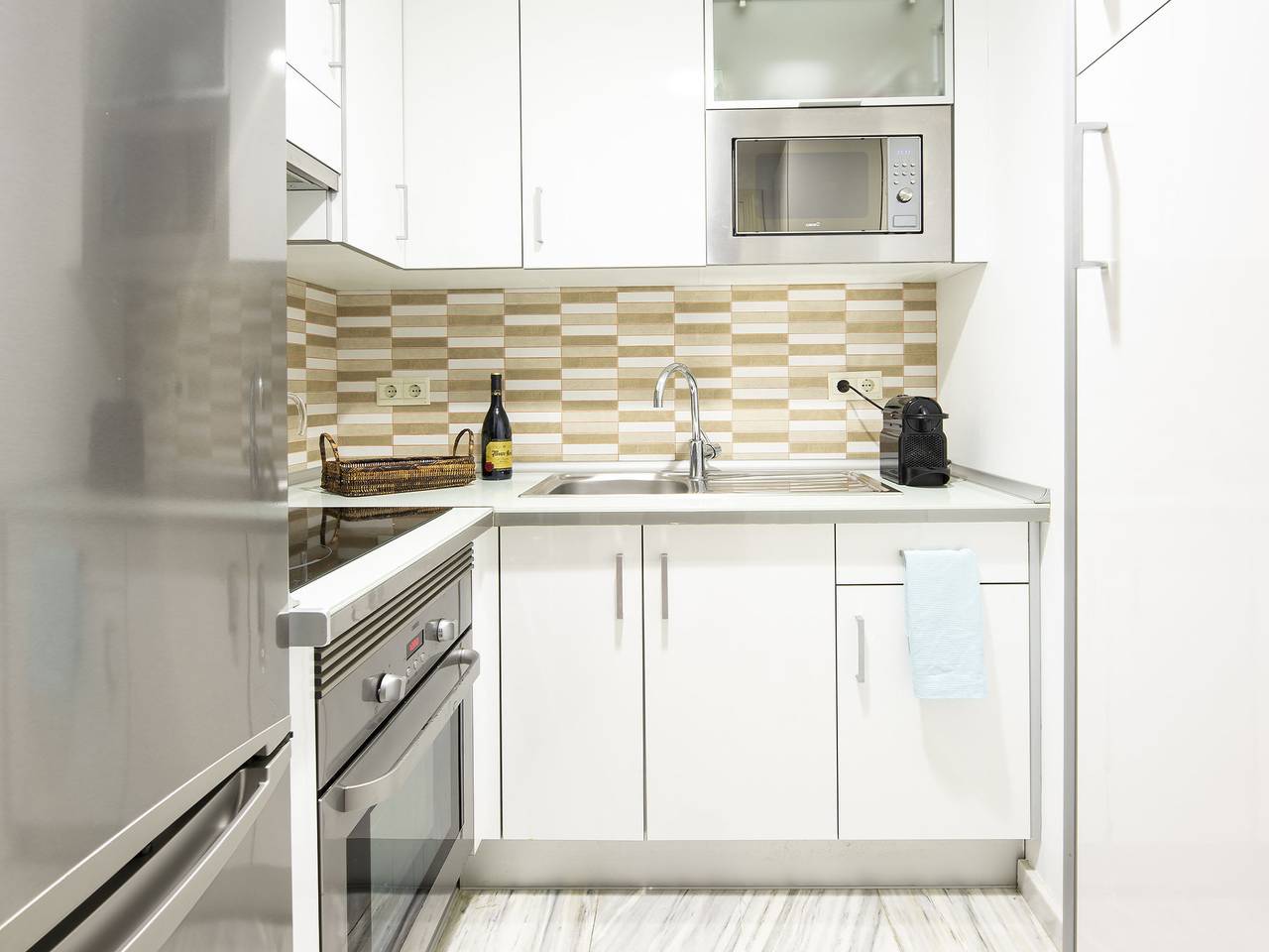 Apartamento entero, Golden Beach in Marbella Este, Marbella