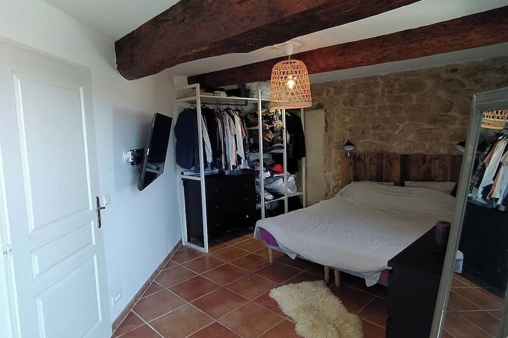 Villa with swimming pool located in a condominium near Béziers in Béziers, Côte d'Améthyste