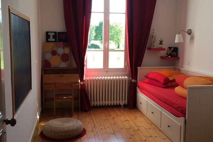 Location de vacances pour 9 personnes, avec jardin et sauna à Varzay - 4