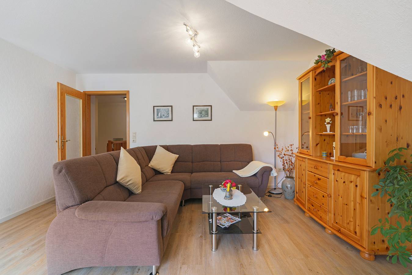 Ganze Wohnung, Ferienwohnung '4' mit gemeinsamer Terrasse, gemeinsamem Garten und Wlan in Nordstrand (Gemeinde), Nordseeküste