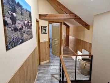 Gîte pour 8 personnes, avec vue dans Office De Tourisme D Ispagnac