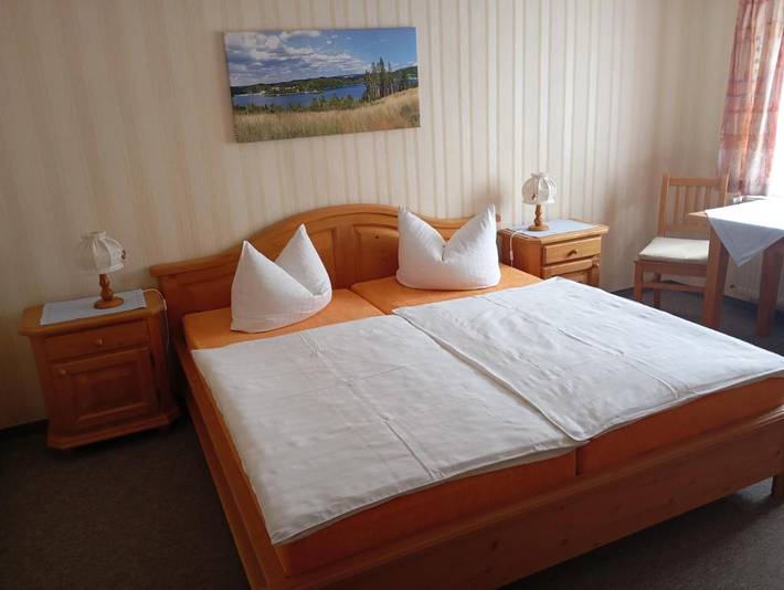 Ferienwohnung für 2 Personen, mit Terrasse in Schleiz