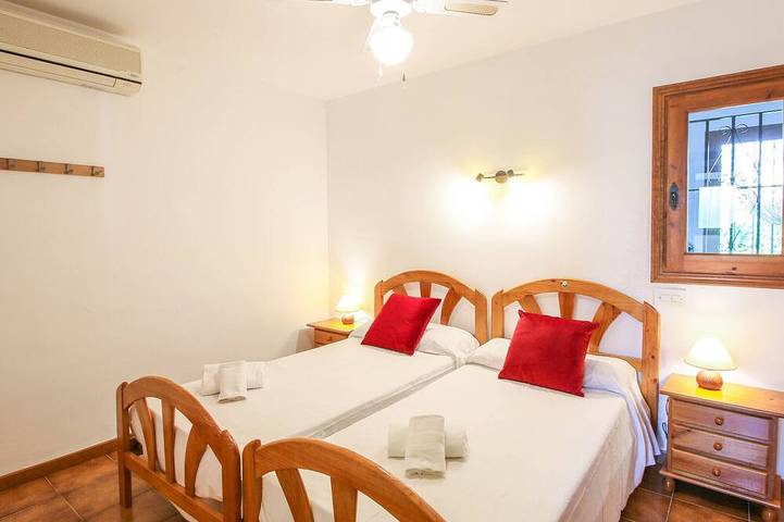 Bungalow für 4 Personen, mit Terrasse und Pool sowie Garten in El Palmar - 4