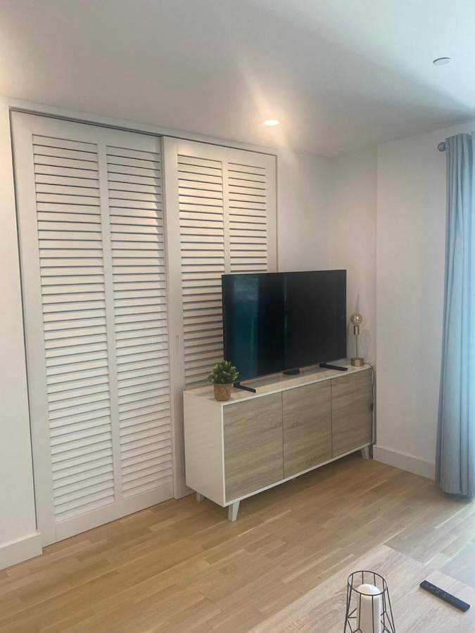 Appartement entier, Cp Top floor luxury studio with spa and pool in Costa de la Luz