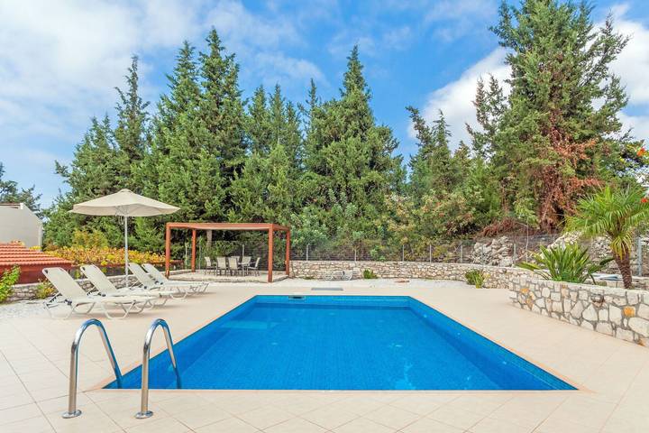 Chalet para 11 personas, con piscina en Vamos