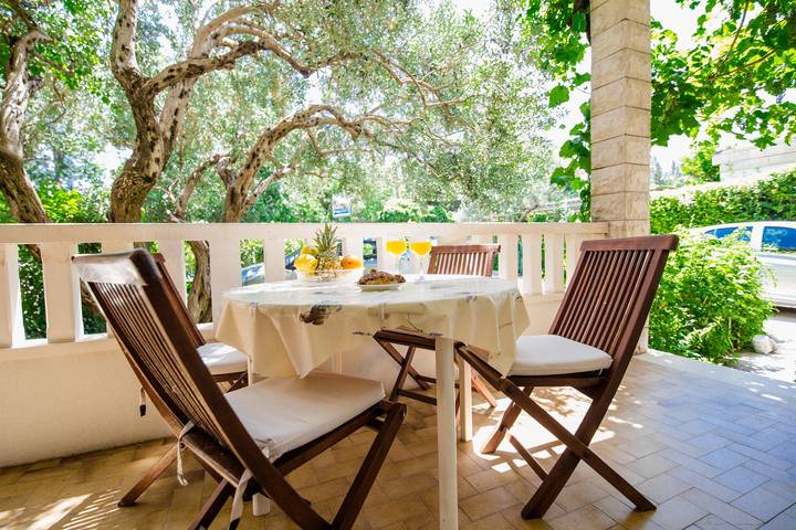 Ferienwohnung für 6 Personen, mit Balkon/Terrasse in Omis