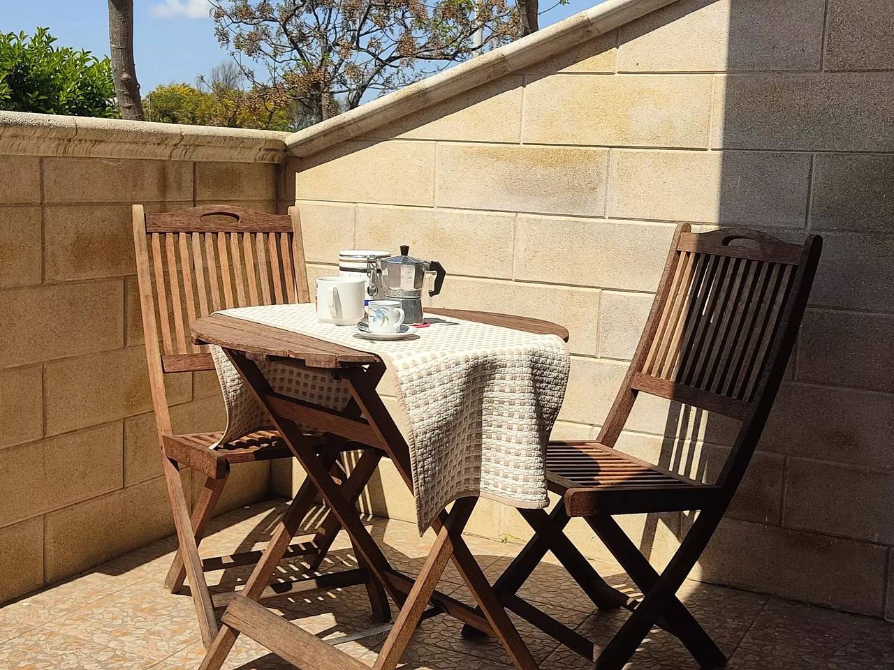 Apartamento entero, 3 estancias 4 Personas in Torre Pali, Salve