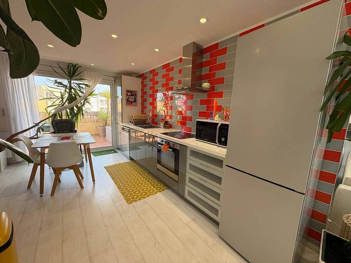 Gîte pour 6 personnes, avec terrasse dans Office De Tourisme De Valras Plage - 4