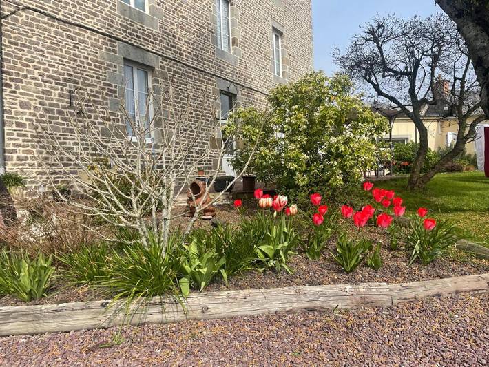 Gîte pour 4 personnes, avec jacuzzi et jardin à Le Bény-Bocage - 2