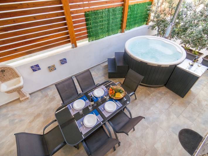 Appartamento per 2 persone, con Terrazza e Giardino a Porto Palo