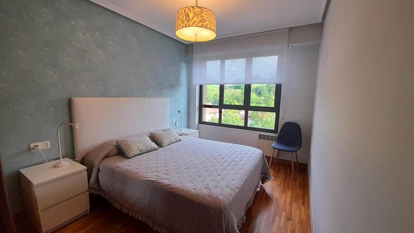 Apartamento entero, Zuberoa- vistas, terraza y parking in Zarauz, Costa Vasca