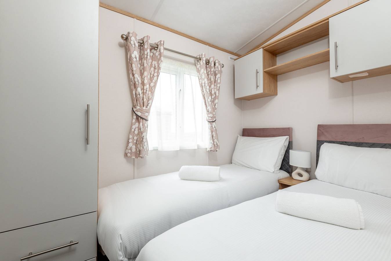 Lodge No 10 | St Andrews Lodge Park in Fife region