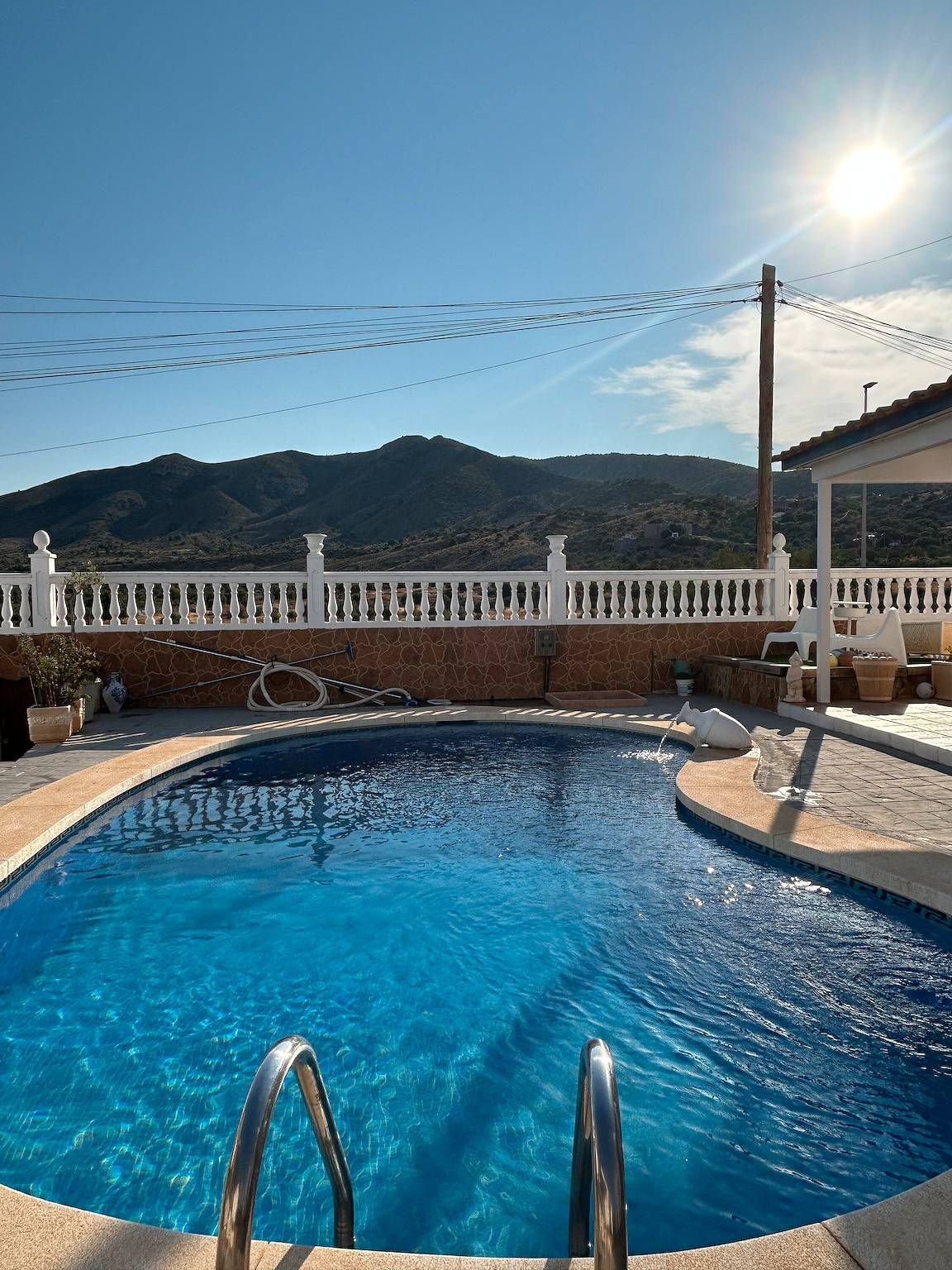 Maison de Vacances 'Villa Famara' avec Vue sur la Montagne, Wi-Fi et Climatisation in Churriana, Malaga