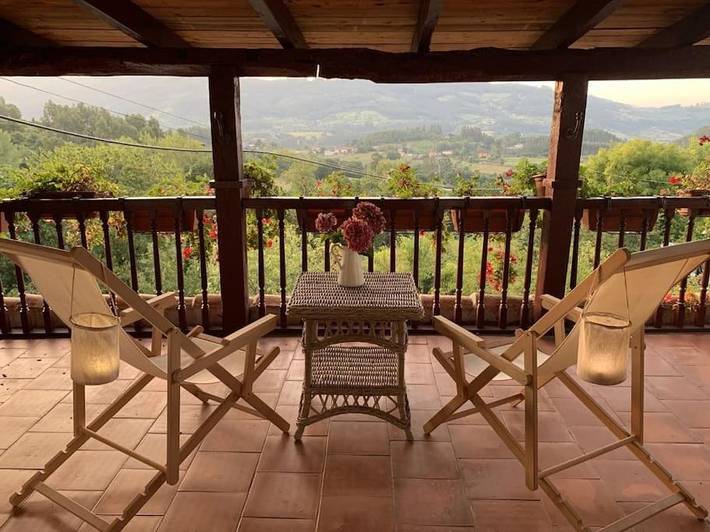 Casa rural para 16 personas, con terraza y jardín en Villaviciosa  - 2