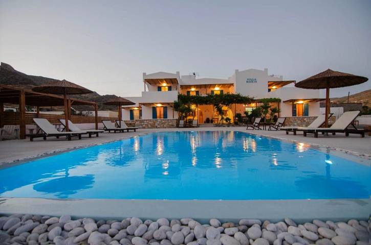 Appart’hôtel pour 2 personnes, avec Terrasse ainsi que Jardin et Piscine