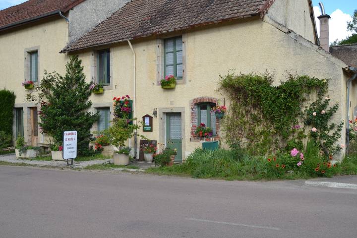 Chambre d’hôte pour 4 personnes, avec jardin, animaux acceptés