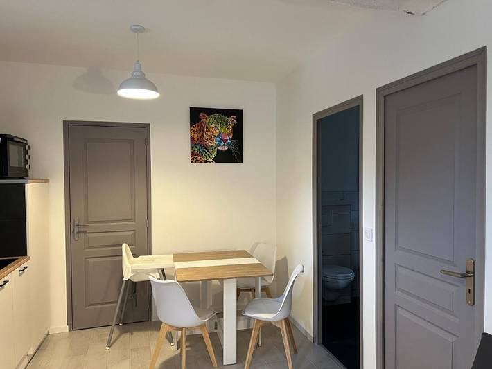 Location de vacances pour 4 personnes, avec terrasse ainsi que vue et jardin à Choussy - 4