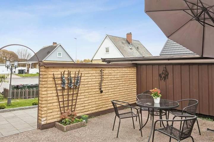 Renovated Three Floor Villa 164m^2 in Norrköping, Östergötland