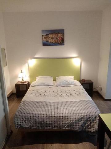 Gîte pour 2 personnes, avec jardin et piscine à Équemauville