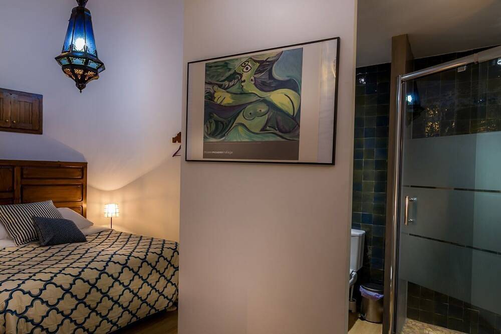 ¡Una casa preciosa, con una gran terraza en la azotea, a 10 minutos de la playa! in Ojén, Sierra de las Nieves