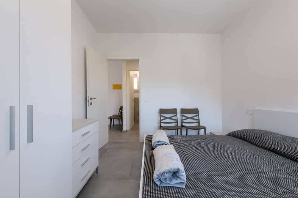 Entire apartment, A bright and practical 60 square meters apartment, perfect for two people, located on the second floor of a building with an elevator (Not accessible to people with disabilities).The property is situated in a quiet area and is ideally located for those w in Marotta, Mondolfo Region
