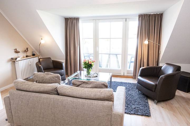Ganze Wohnung, Wunderschöne Ferienwohnung mit Sauna, Indoor-Pool und Fitnessraum in Keitum in Keitum, Sylt (Gemeinde)