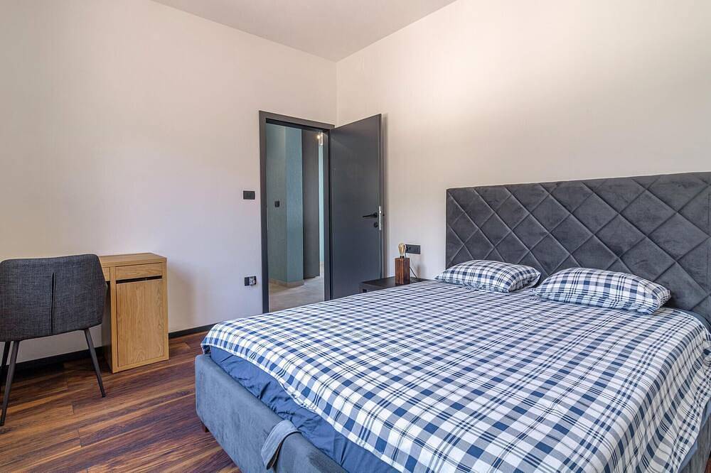 Pet friendly home in Brovinje in Raša, Ostküste Istrien