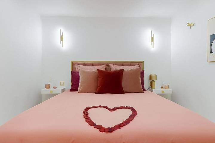 Gîte pour 2 personnes, avec jacuzzi à Pontault-Combault - 2