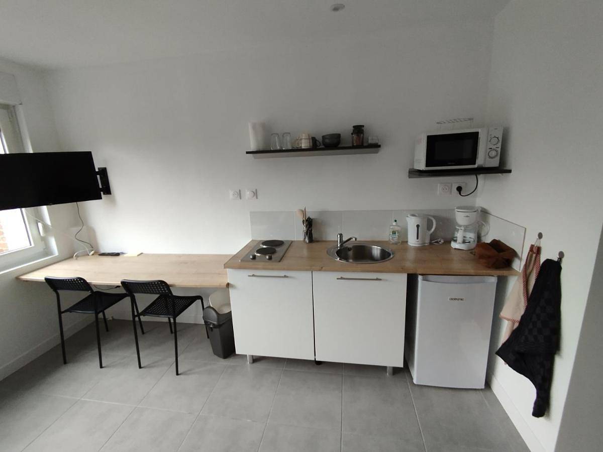 Appartement entier, One-Bedroom Apartment in Béthune, Région de Béthune