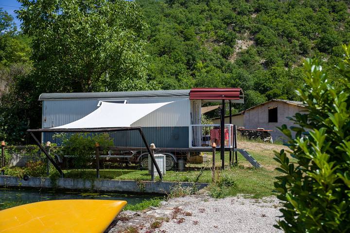 Gîte pour 3 personnes, avec jardin