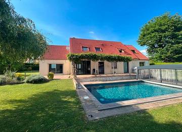 Gîte pour 2 personnes, avec piscine et terrasse à Montfort-l'Amaury