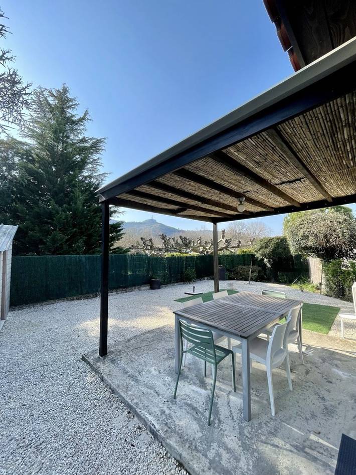 Gîte pour 5 personnes, avec terrasse et jardin à Vallon-Pont-d'Arc - 2