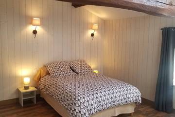 Chambre d’hôte pour 4 personnes, avec jardin à Gourgé