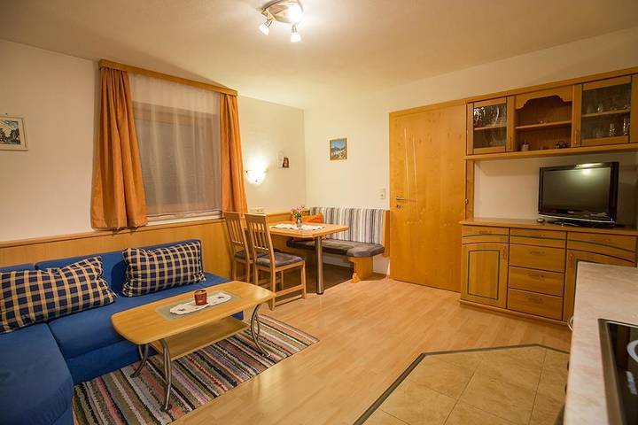Ferienwohnung für 4 Personen, mit Balkon und Ausblick sowie Garten, kinderfreundlich in Neustift im Stubaital - 4