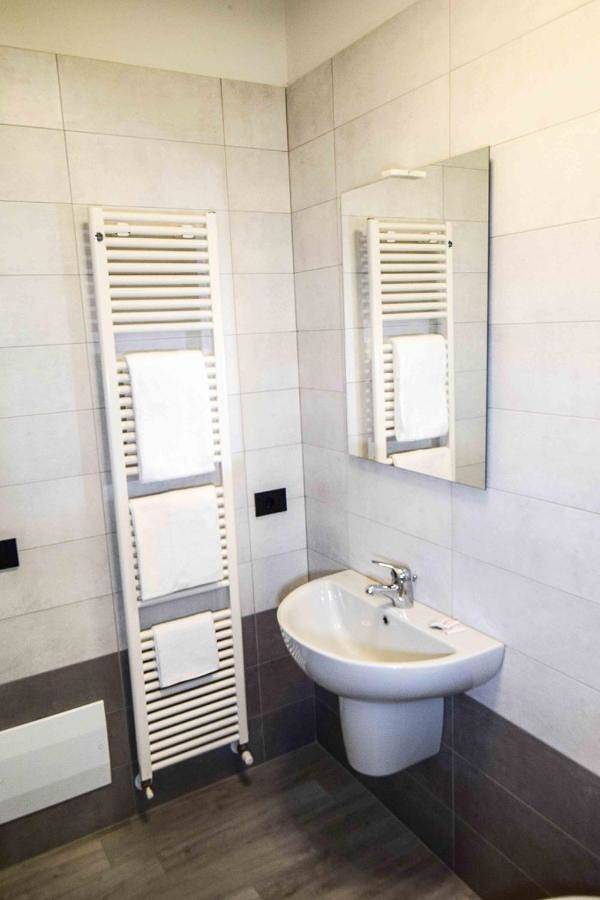 Budget Twin Room in Soliera, Province de Modène