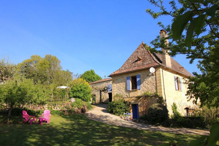Gîte pour 4 personnes, avec terrasse et jardin, animaux acceptés