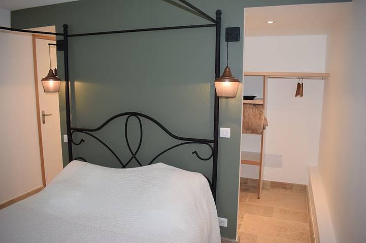 Location de vacances pour 8 personnes, avec terrasse à Camboulit - 2