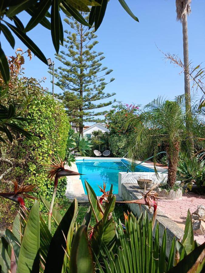 Chalet para 2 personas, con Terraza y Jardín además de Piscina y Vistas en Lisboa