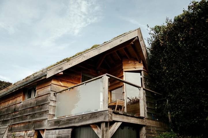 Maison d’hôte pour 2 personnes, avec jacuzzi ainsi que balcon et sauna